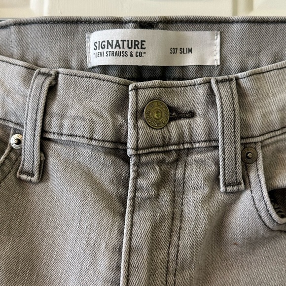 Women’s Gray Jeans - Picture 2 of 4